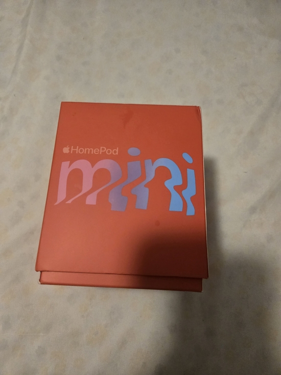 Apple HomePod mini - Coral Red Packaging - Picture 2 of 3